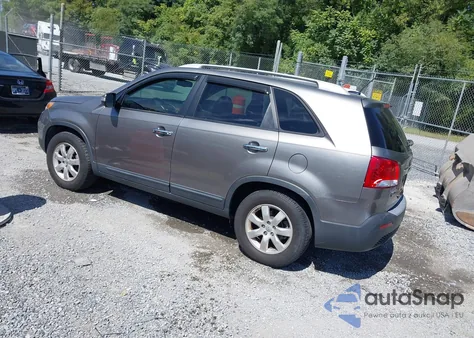 2013 Kia Sorento Lx из США, поврежденный, VIN 5XYKT3A65DG385530